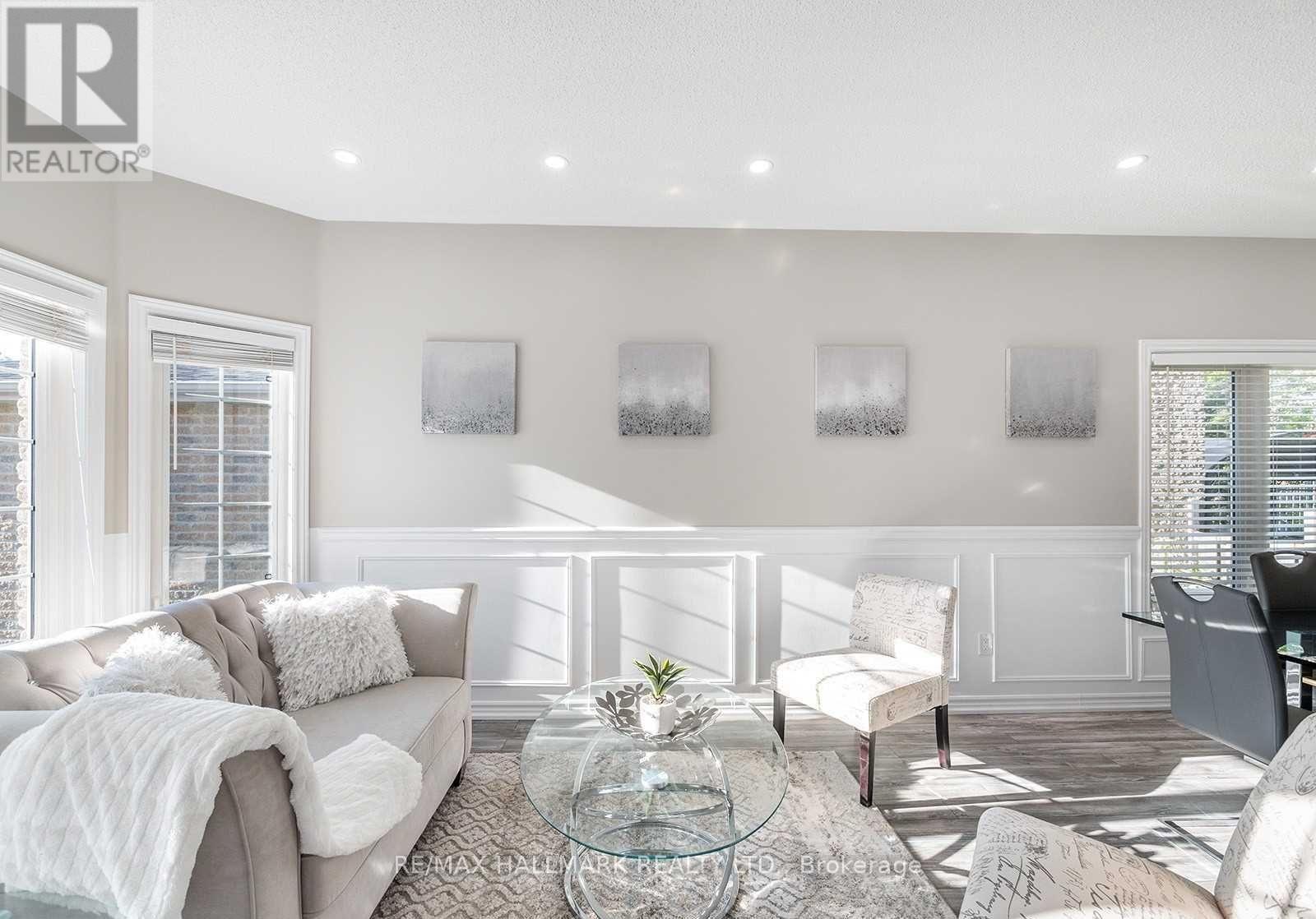 17 Silver Trail, Barrie (Ardagh), Ontario  L4N 2S2 - Photo 5 - S12468757