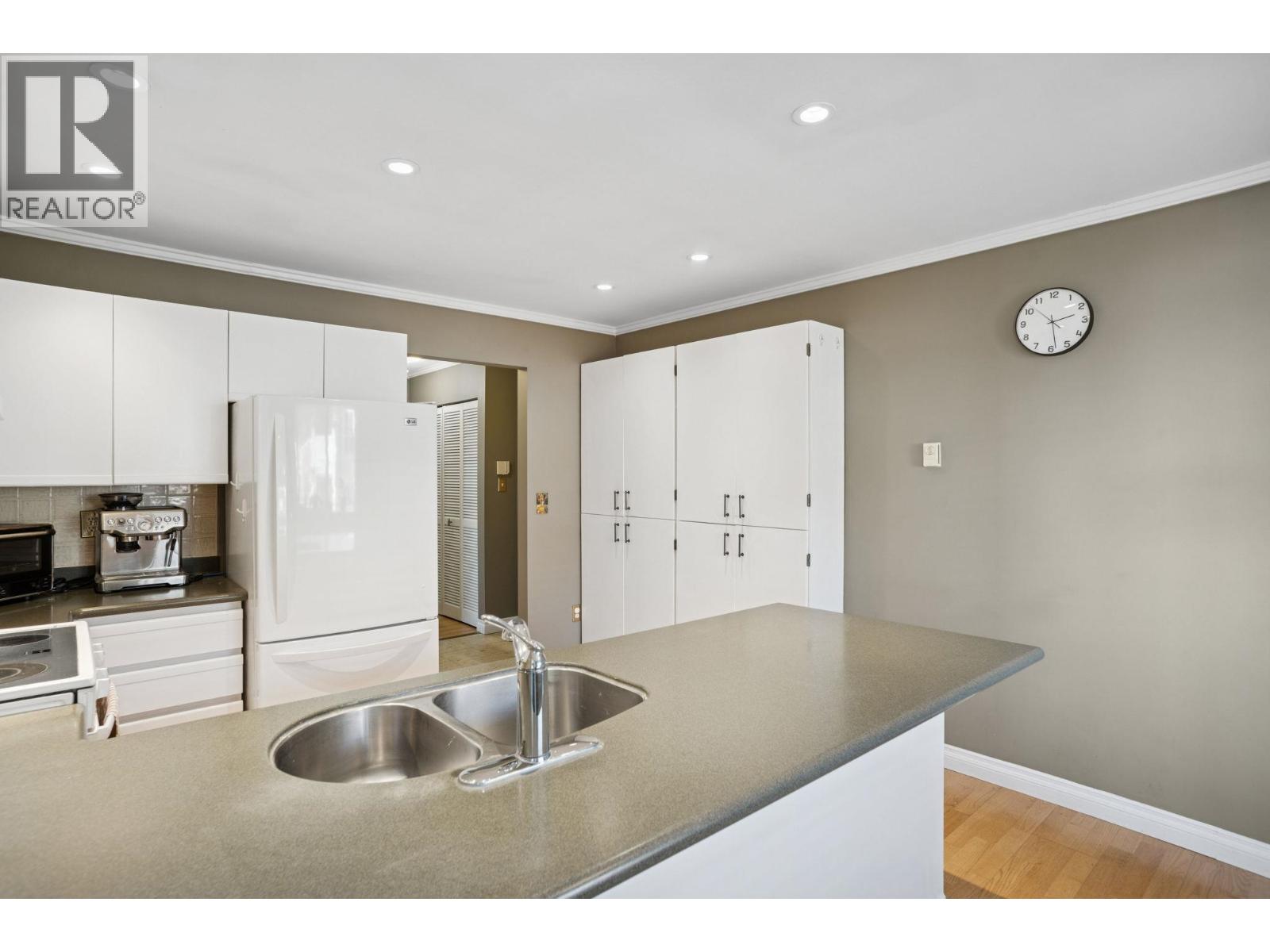 304 5350 Victory Street, Burnaby, British Columbia  V5J 1T1 - Photo 13 - R3059480