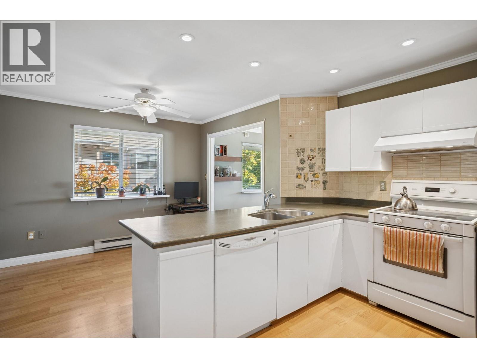 304 5350 Victory Street, Burnaby, British Columbia  V5J 1T1 - Photo 15 - R3059480