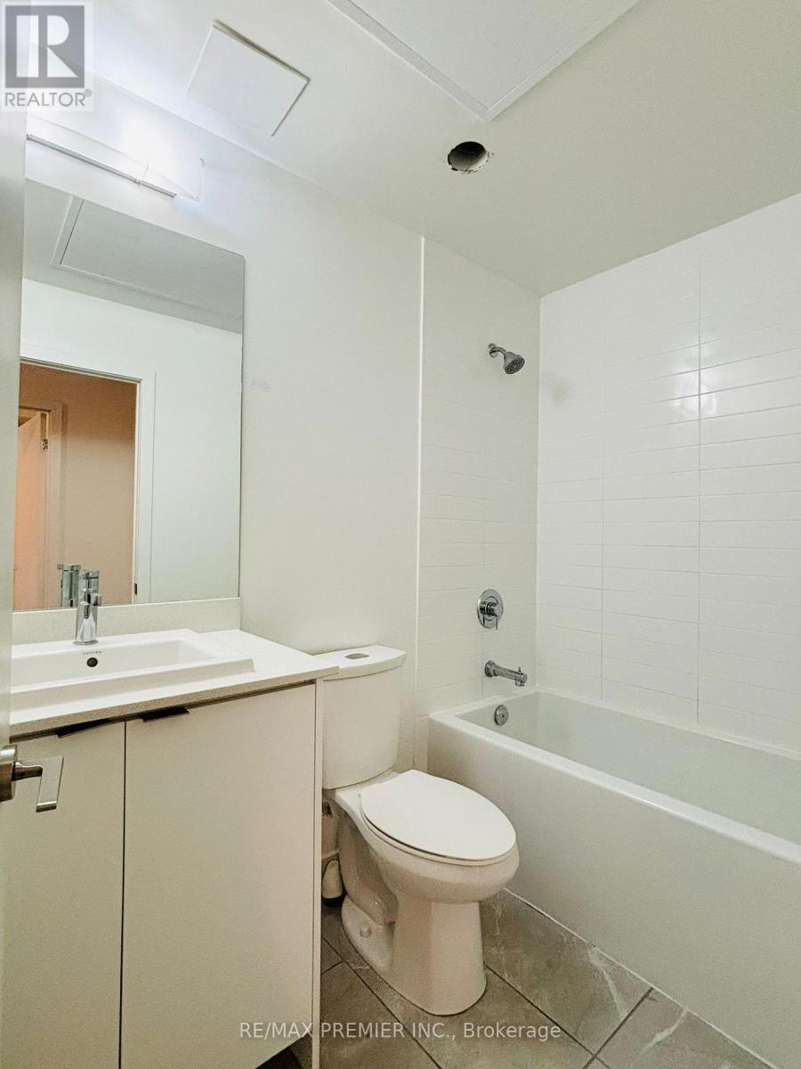 332 - 55 Duke Street, Kitchener, Ontario  N2H 0C9 - Photo 9 - X12396673