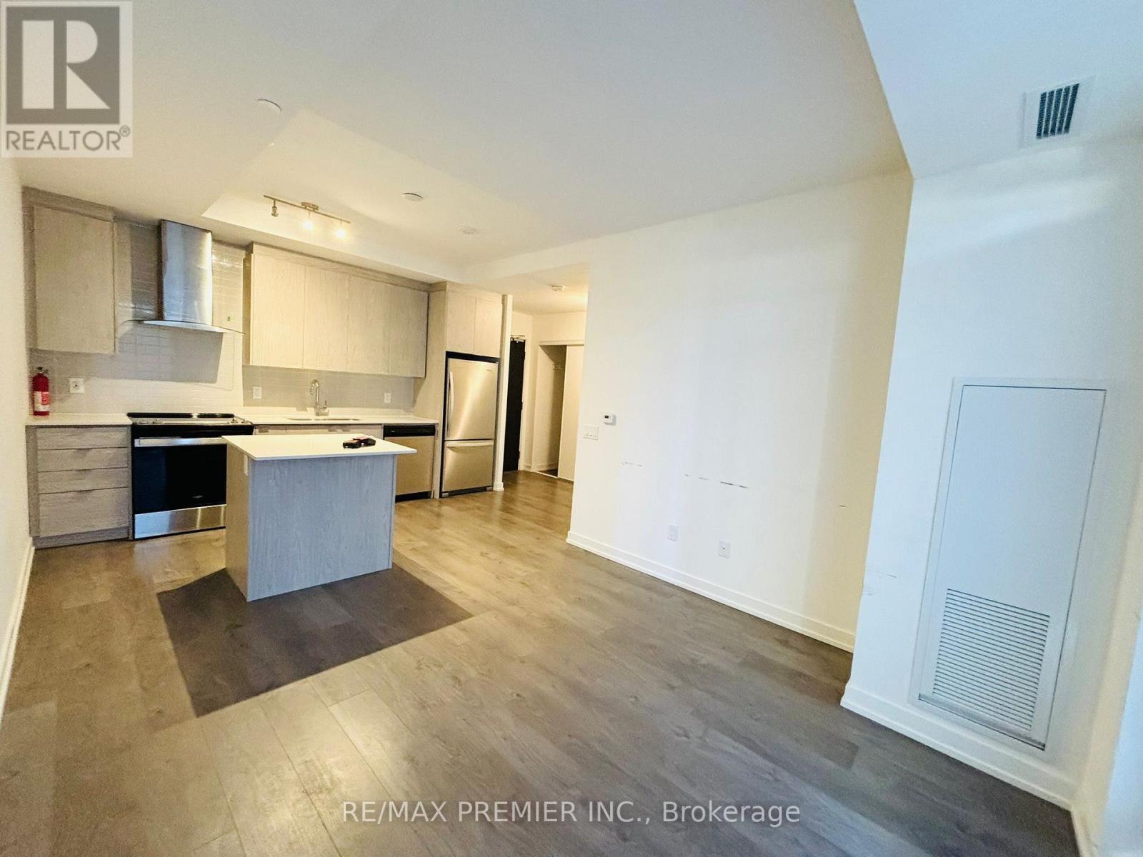 332 - 55 Duke Street, Kitchener, Ontario  N2H 0C9 - Photo 5 - X12396673