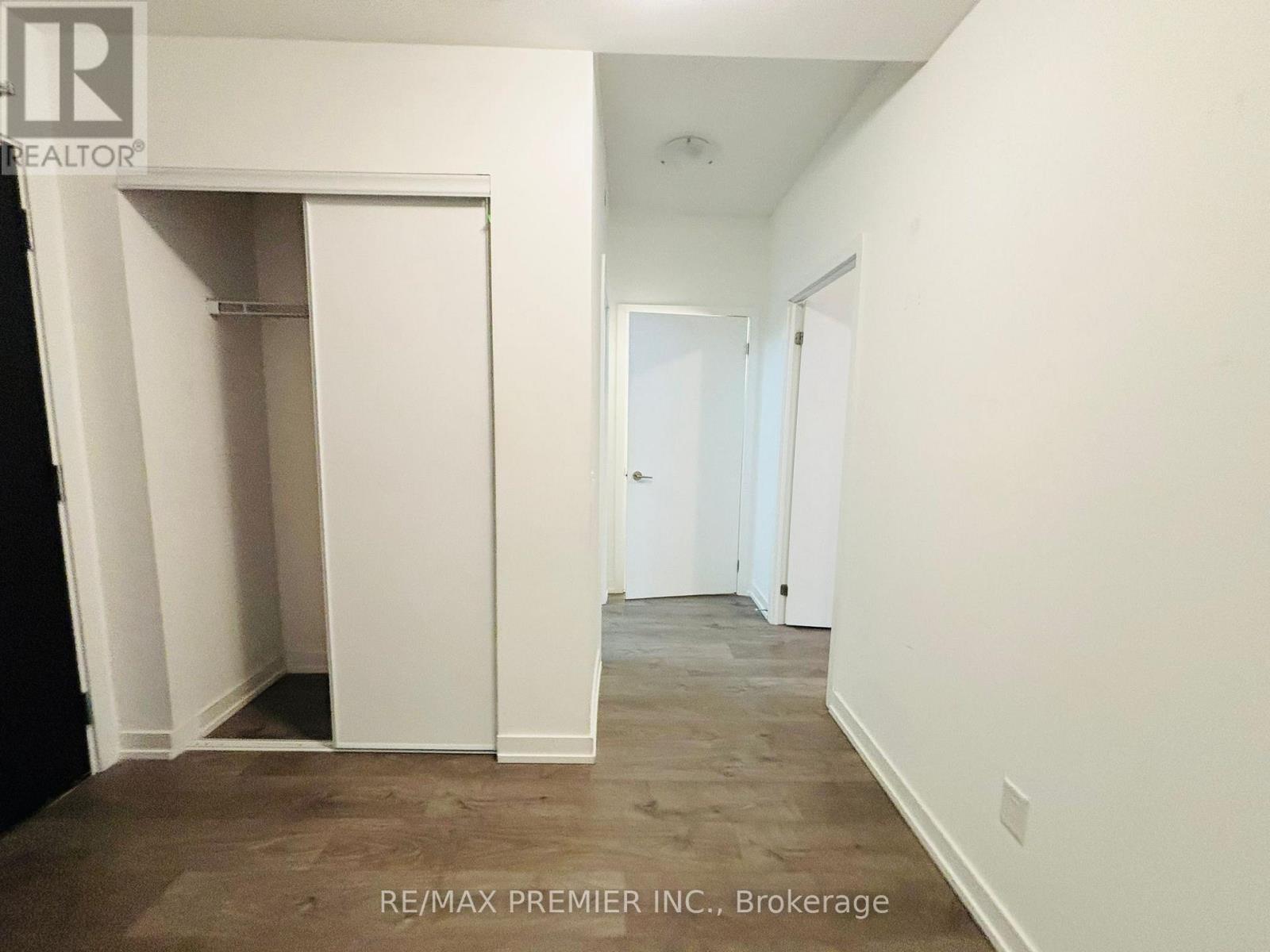 332 - 55 Duke Street, Kitchener, Ontario  N2H 0C9 - Photo 6 - X12396673