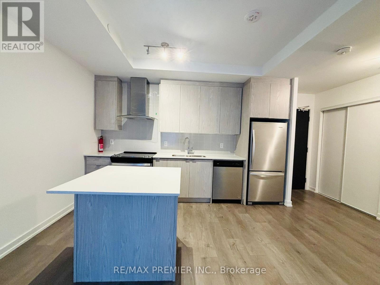 332 - 55 Duke Street, Kitchener, Ontario  N2H 0C9 - Photo 8 - X12396673