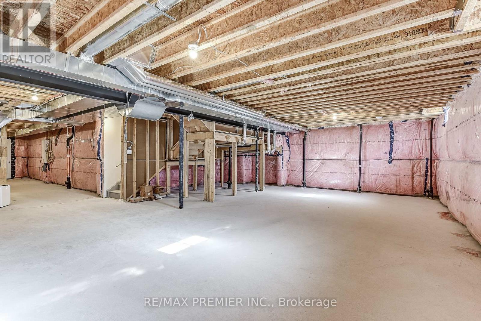 215 Fallharvest Way, Whitchurch-Stouffville, Ontario  L4A 0S1 - Photo 50 - N12447379