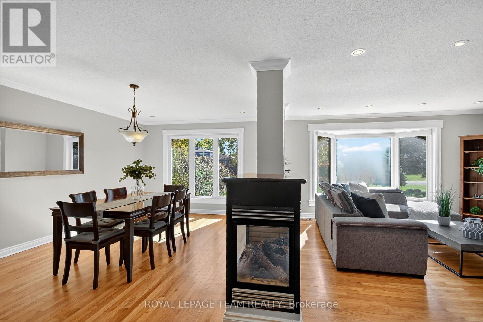 1079 Christopher Drive, Ottawa, Ontario  K4M 1J2 - Photo 10 - X12468852