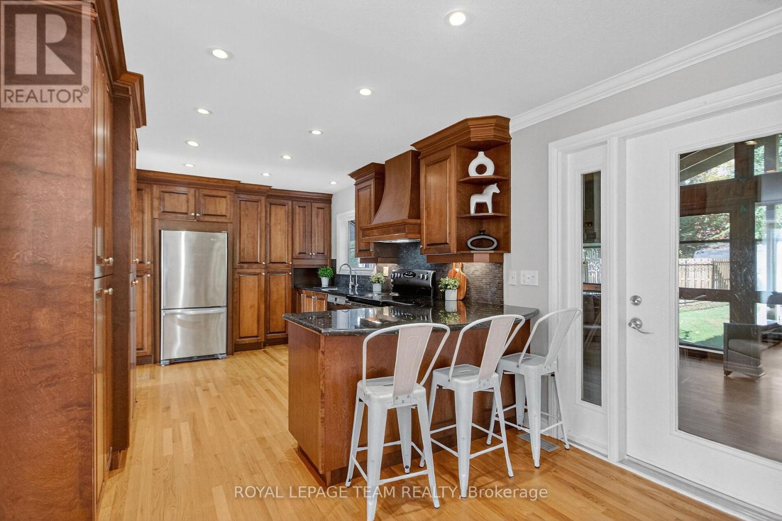 1079 Christopher Drive, Ottawa, Ontario  K4M 1J2 - Photo 14 - X12468852