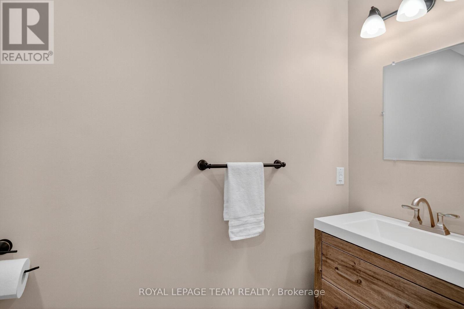 1079 Christopher Drive, Ottawa, Ontario  K4M 1J2 - Photo 23 - X12468852