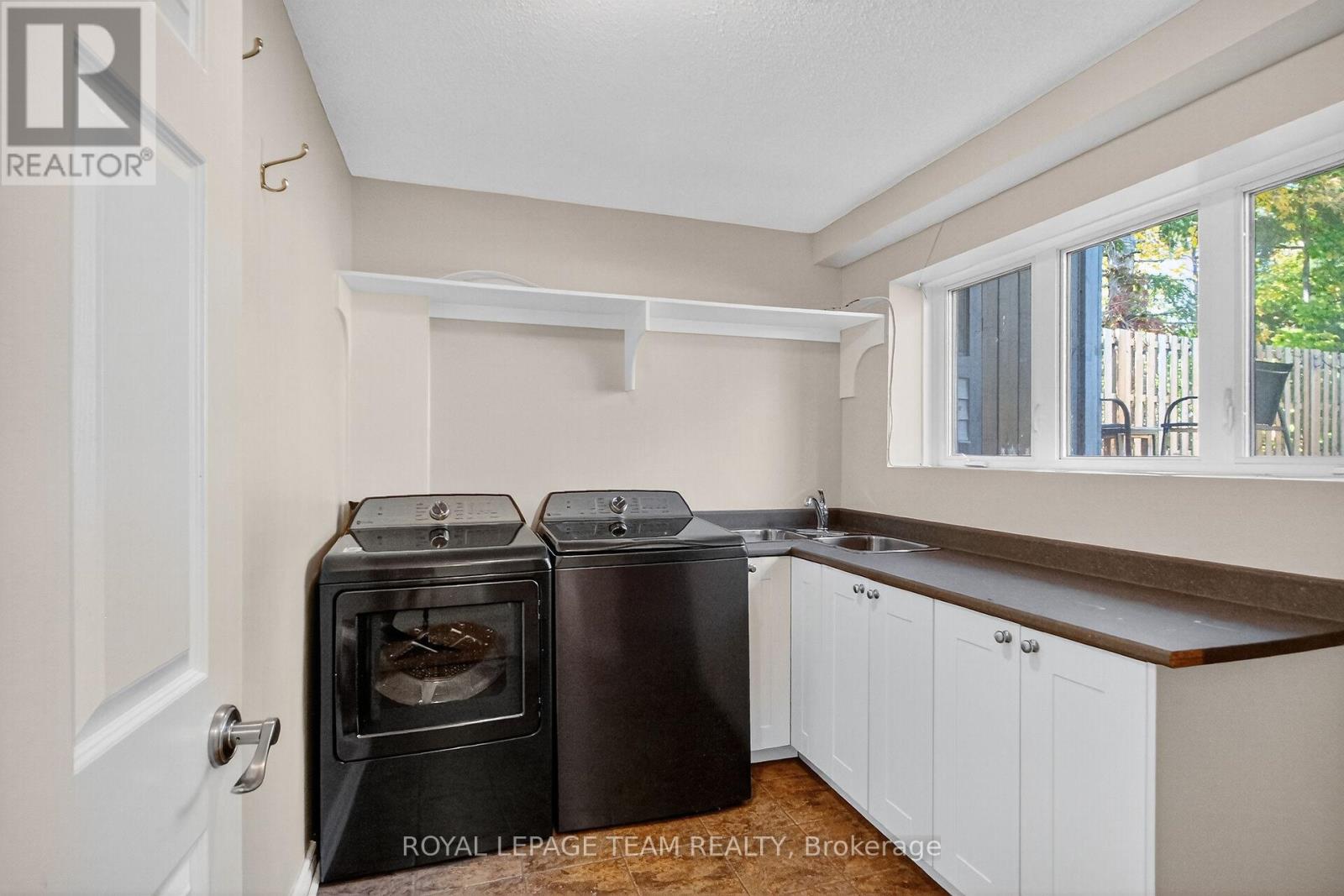 1079 Christopher Drive, Ottawa, Ontario  K4M 1J2 - Photo 30 - X12468852