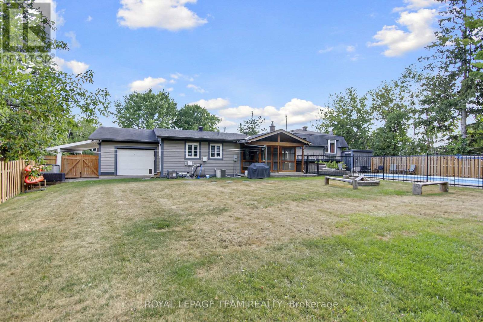 1079 Christopher Drive, Ottawa, Ontario  K4M 1J2 - Photo 39 - X12468852