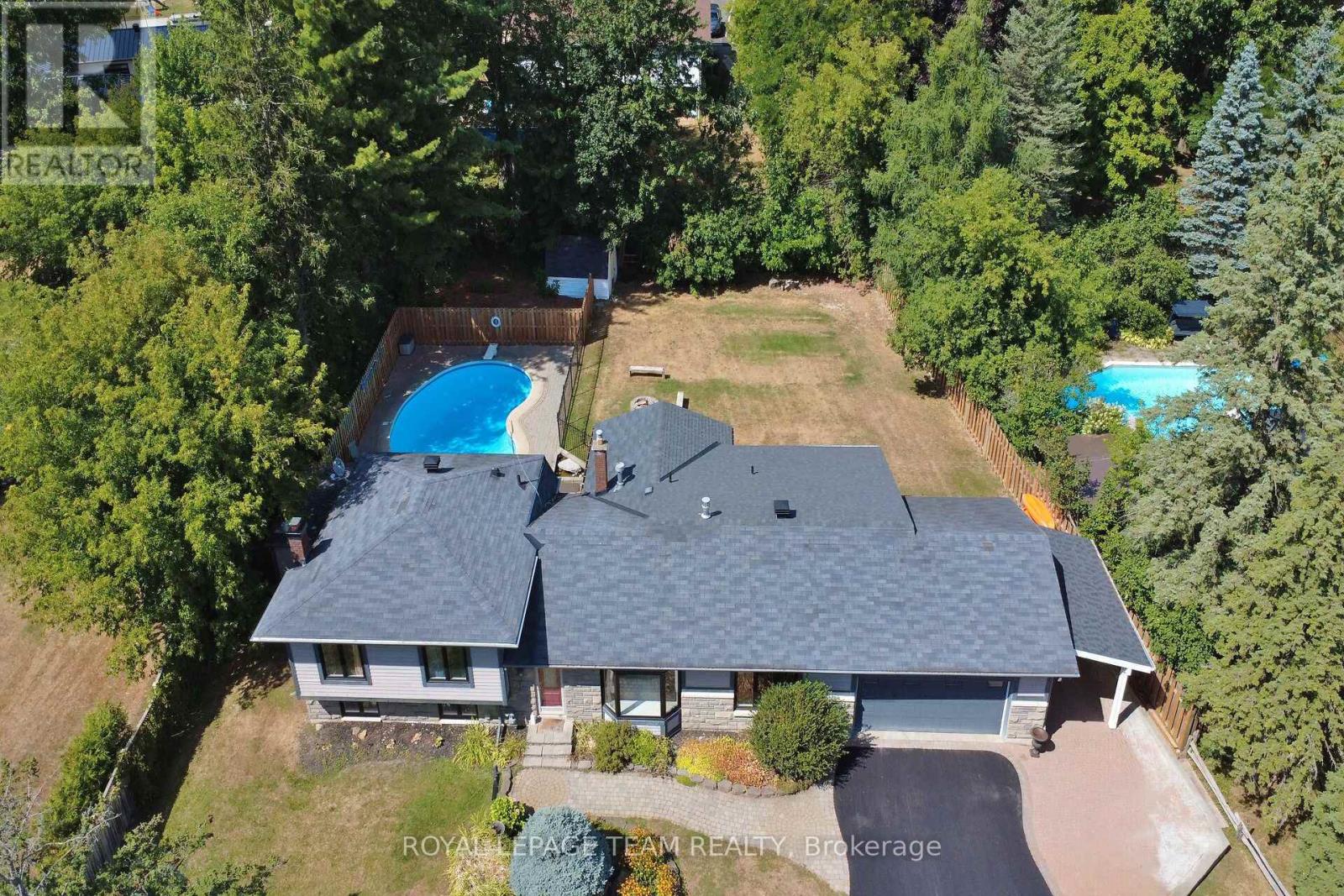 1079 Christopher Drive, Ottawa, Ontario  K4M 1J2 - Photo 41 - X12468852