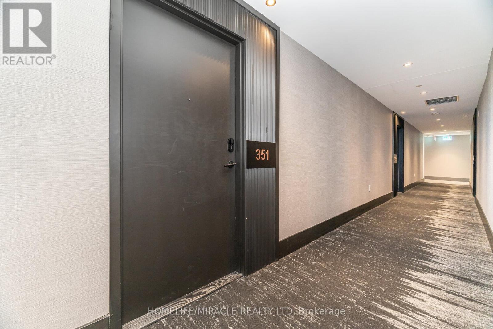 351 - 2450 Old Bronte Road, Oakville, Ontario  L6M 5P6 - Photo 3 - W12465661