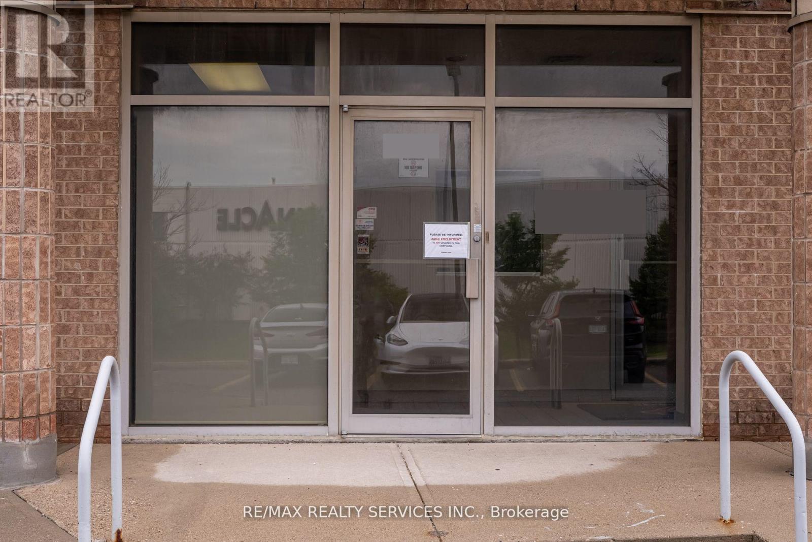 #13a - 6660 Kennedy Road, Mississauga, Ontario  L5T 2M9 - Photo 2 - W12468717