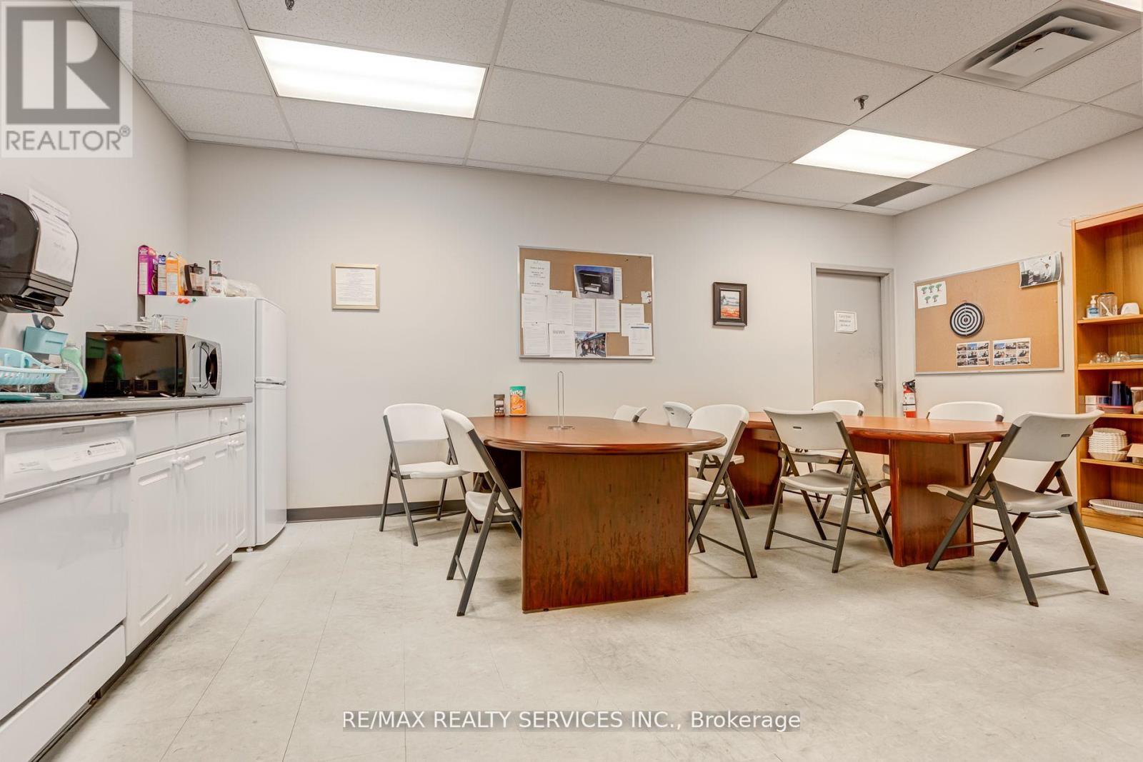 #13a - 6660 Kennedy Road, Mississauga, Ontario  L5T 2M9 - Photo 8 - W12468717