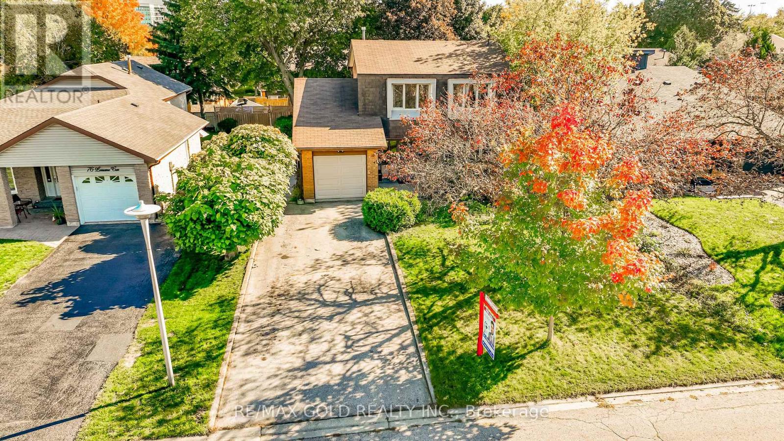 74 Lorraine Crescent, Brampton, Ontario  L6S 2R7 - Photo 16 - W12468731