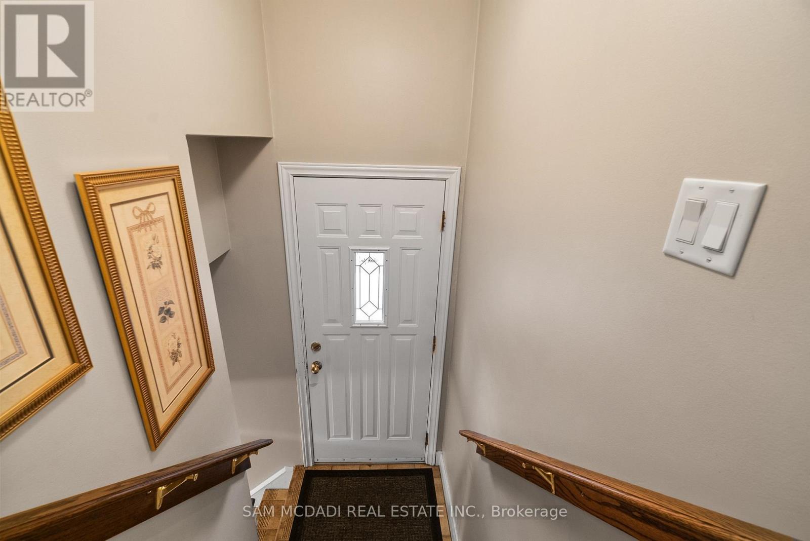 83 Evans Avenue, Toronto, Ontario  M8Z 1H7 - Photo 28 - W12468739