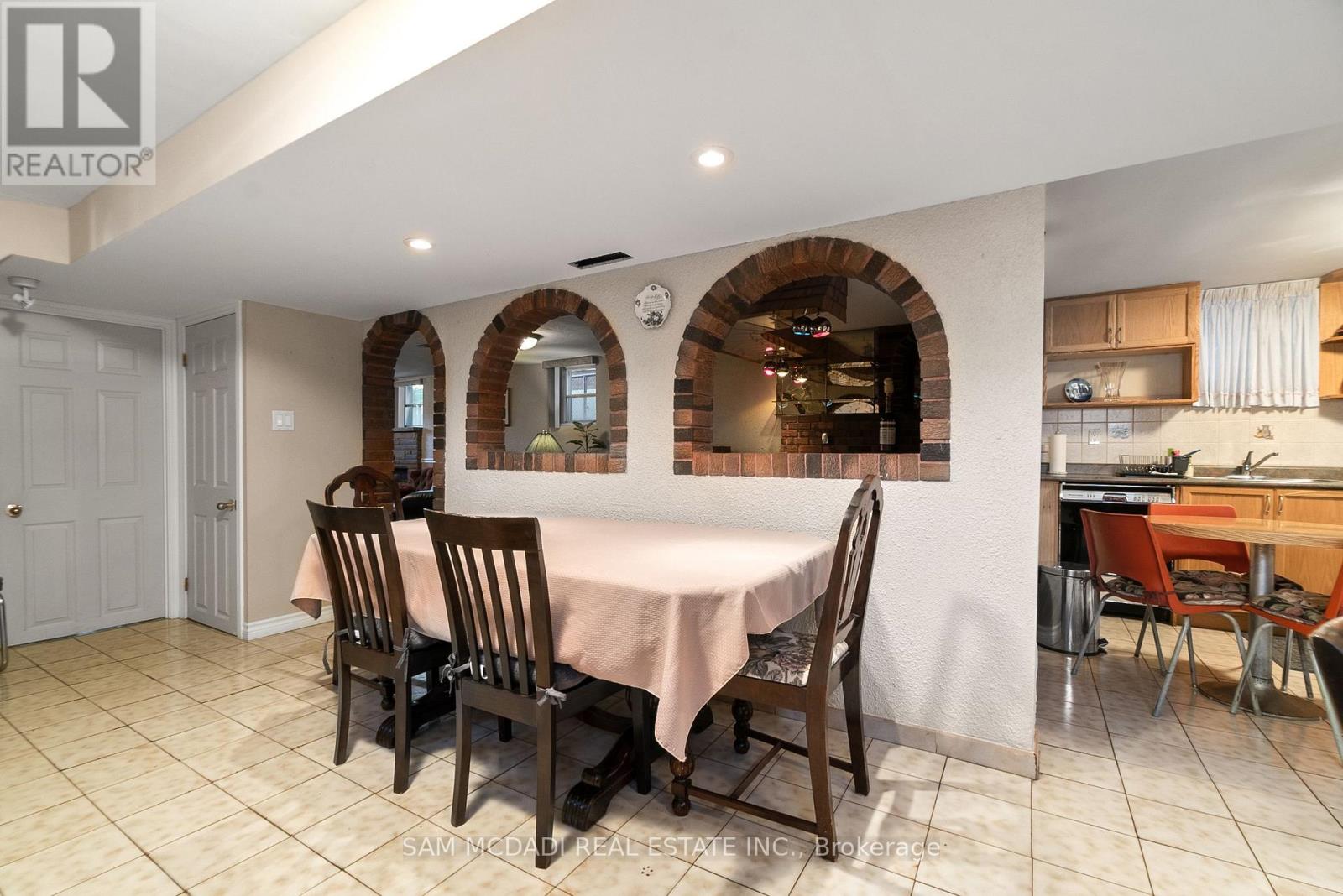 83 Evans Avenue, Toronto, Ontario  M8Z 1H7 - Photo 30 - W12468739