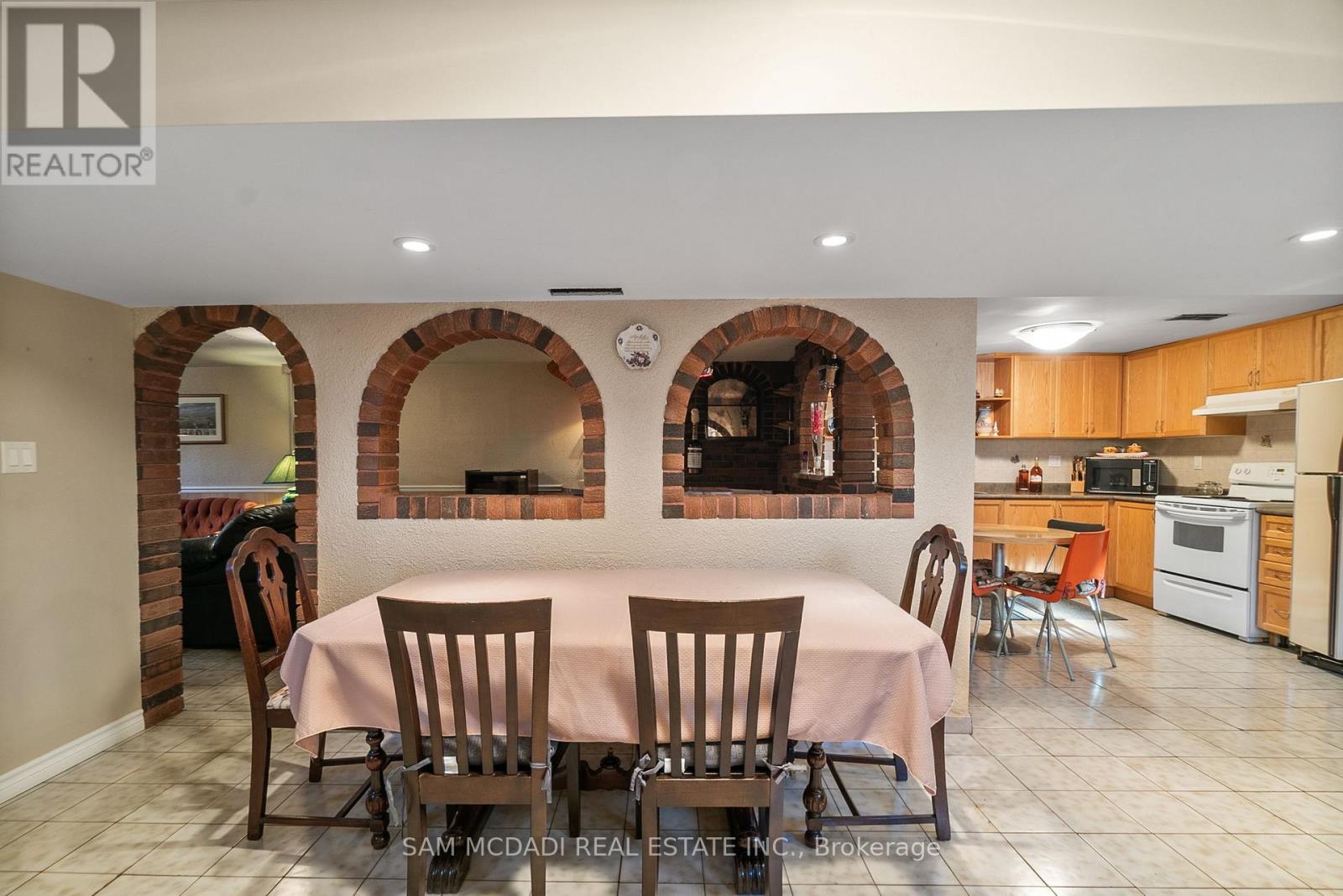 83 Evans Avenue, Toronto, Ontario  M8Z 1H7 - Photo 34 - W12468739