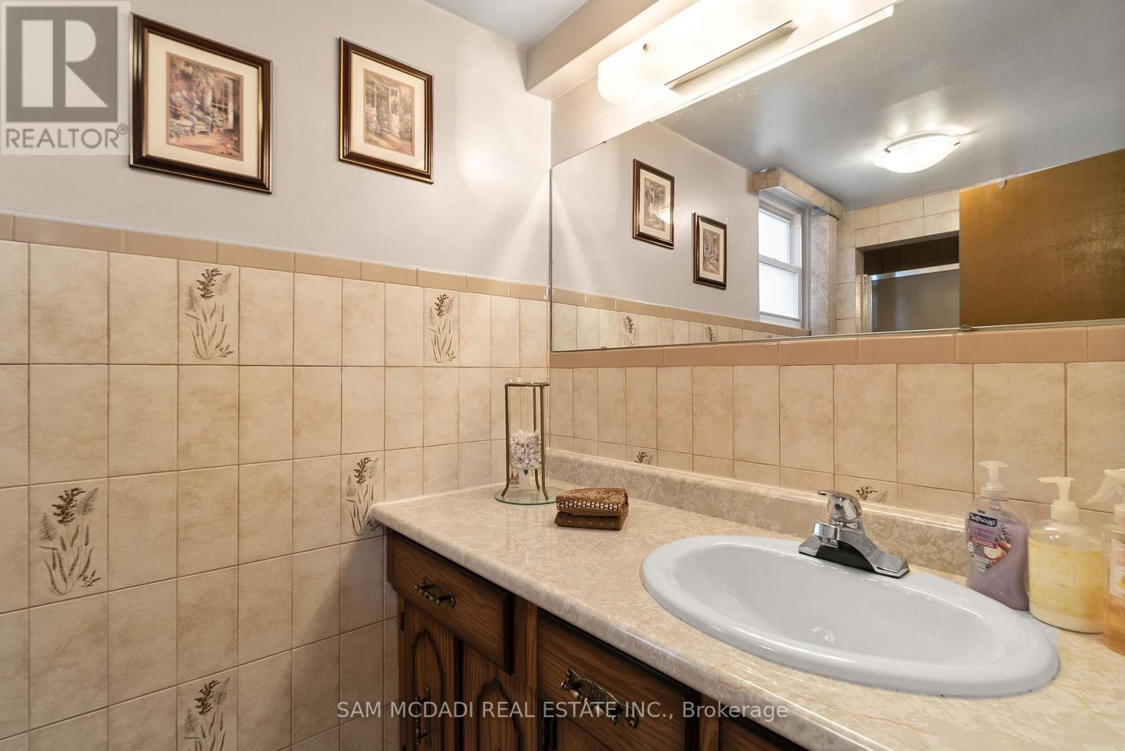 83 Evans Avenue, Toronto, Ontario  M8Z 1H7 - Photo 39 - W12468739