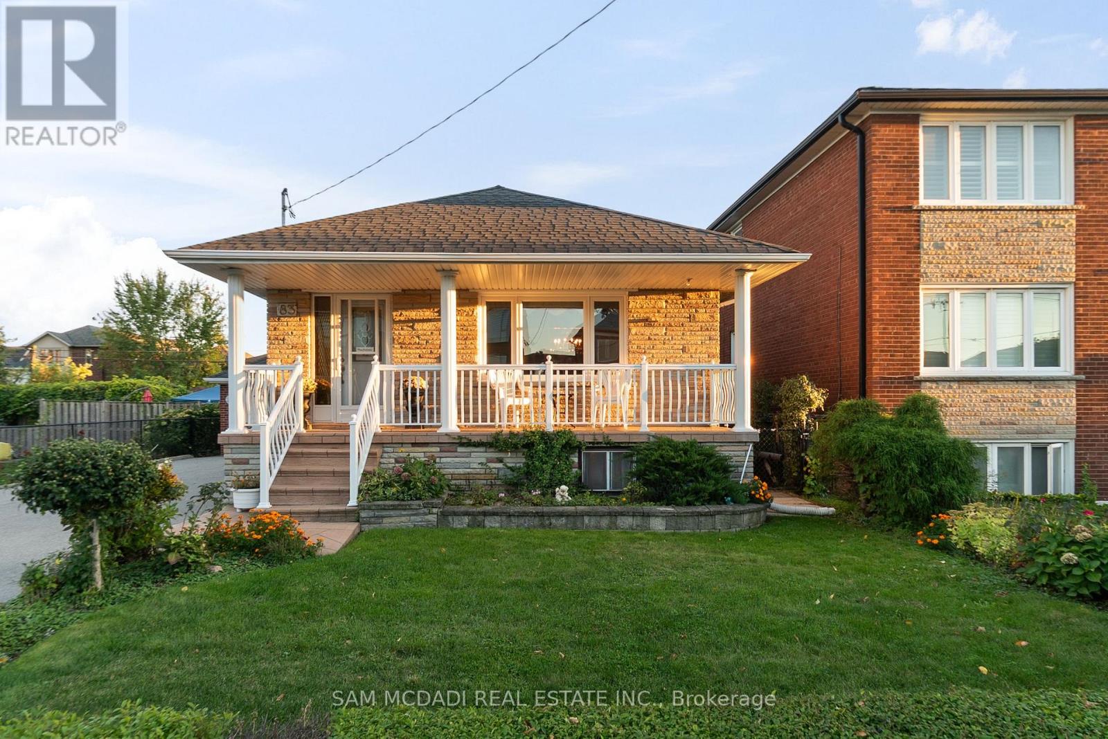 83 Evans Avenue, Toronto, Ontario  M8Z 1H7 - Photo 4 - W12468739