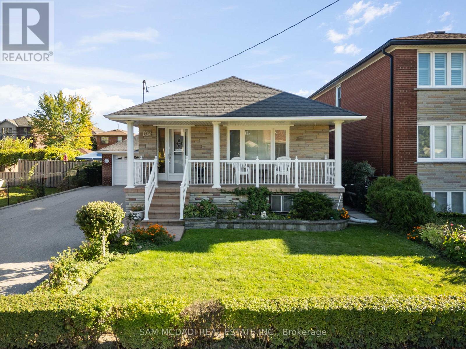 83 Evans Avenue, Toronto, Ontario  M8Z 1H7 - Photo 5 - W12468739