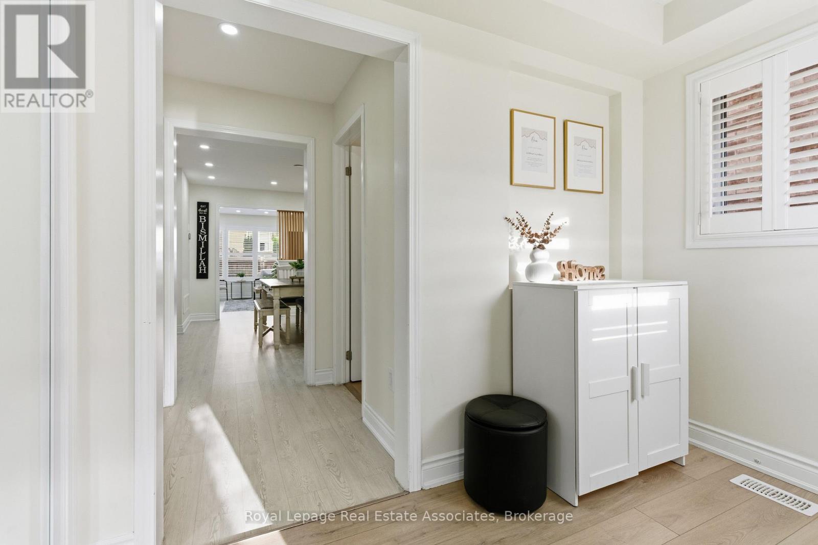 435 Pozbou Crescent, Milton, Ontario  L9T 8H8 - Photo 4 - W12468777