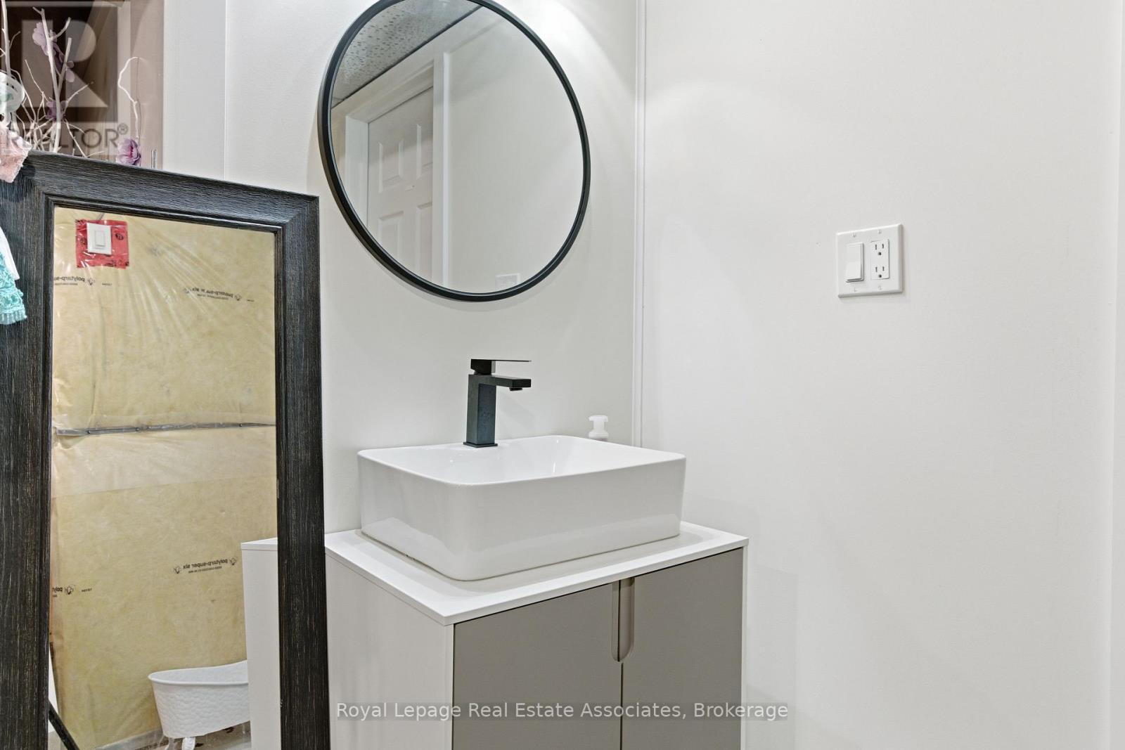 435 Pozbou Crescent, Milton, Ontario  L9T 8H8 - Photo 43 - W12468777