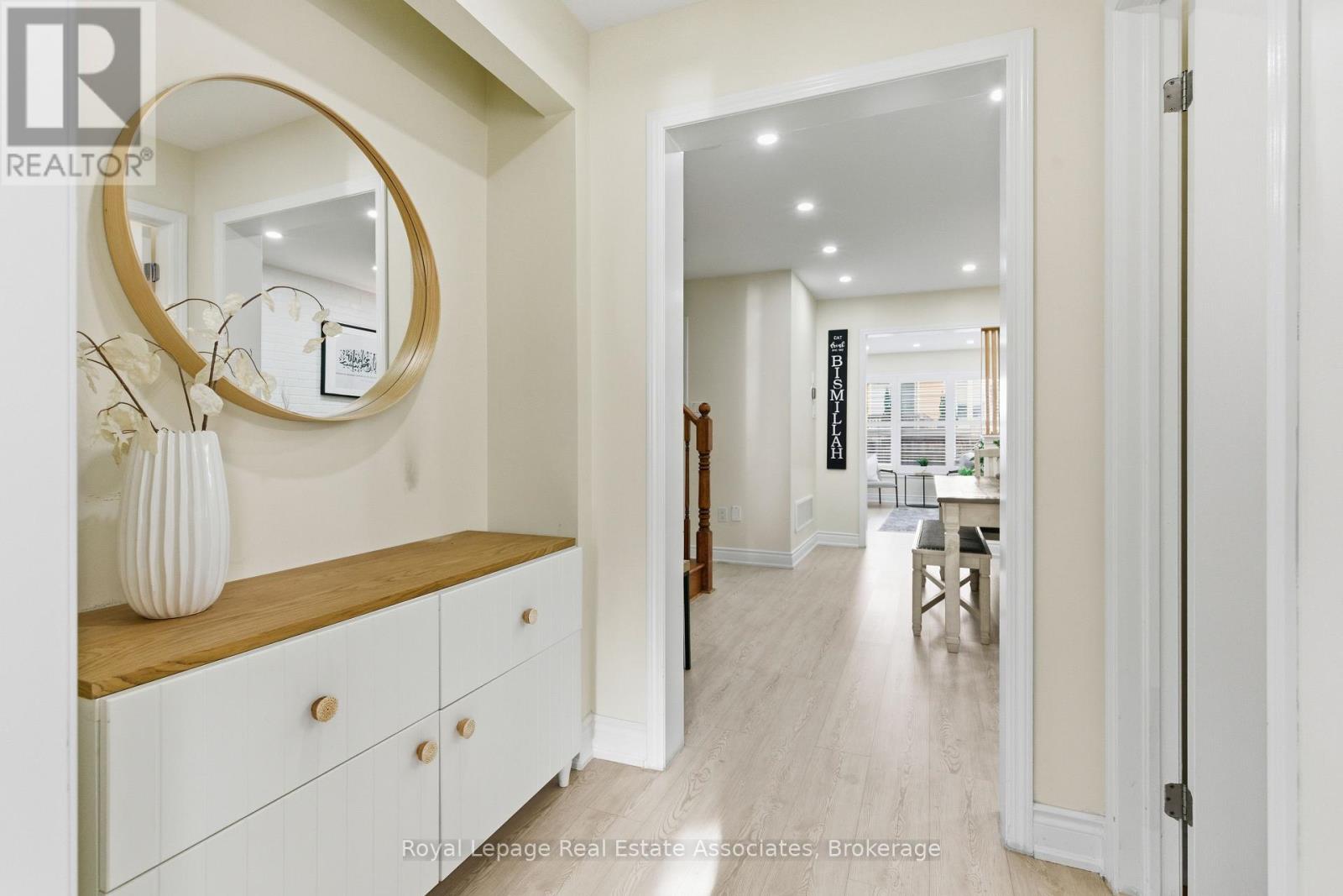 435 Pozbou Crescent, Milton, Ontario  L9T 8H8 - Photo 6 - W12468777