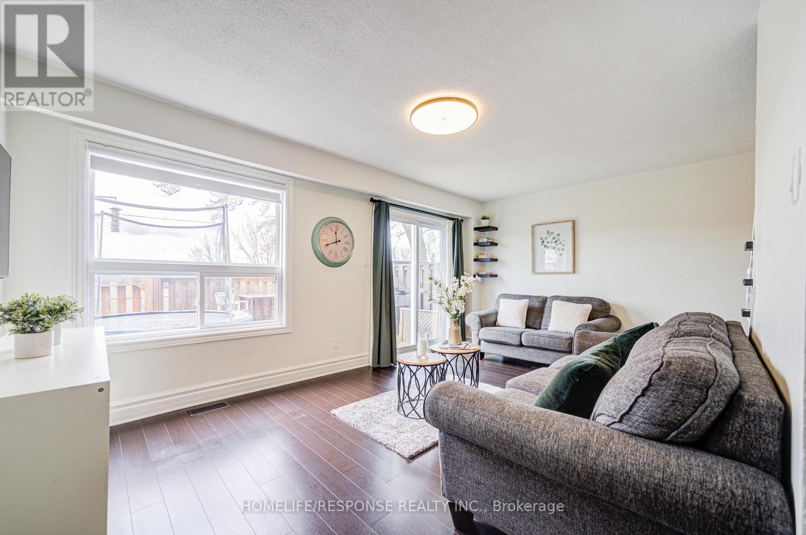 21 Dawson Crescent, Brampton, Ontario  L6V 3M5 - Photo 14 - W12468783