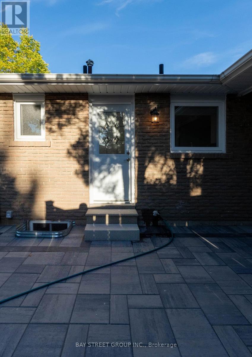 Unit A - 2662 Kinnerton Crescent, Mississauga, Ontario  L5K 2B2 - Photo 2 - W12468804