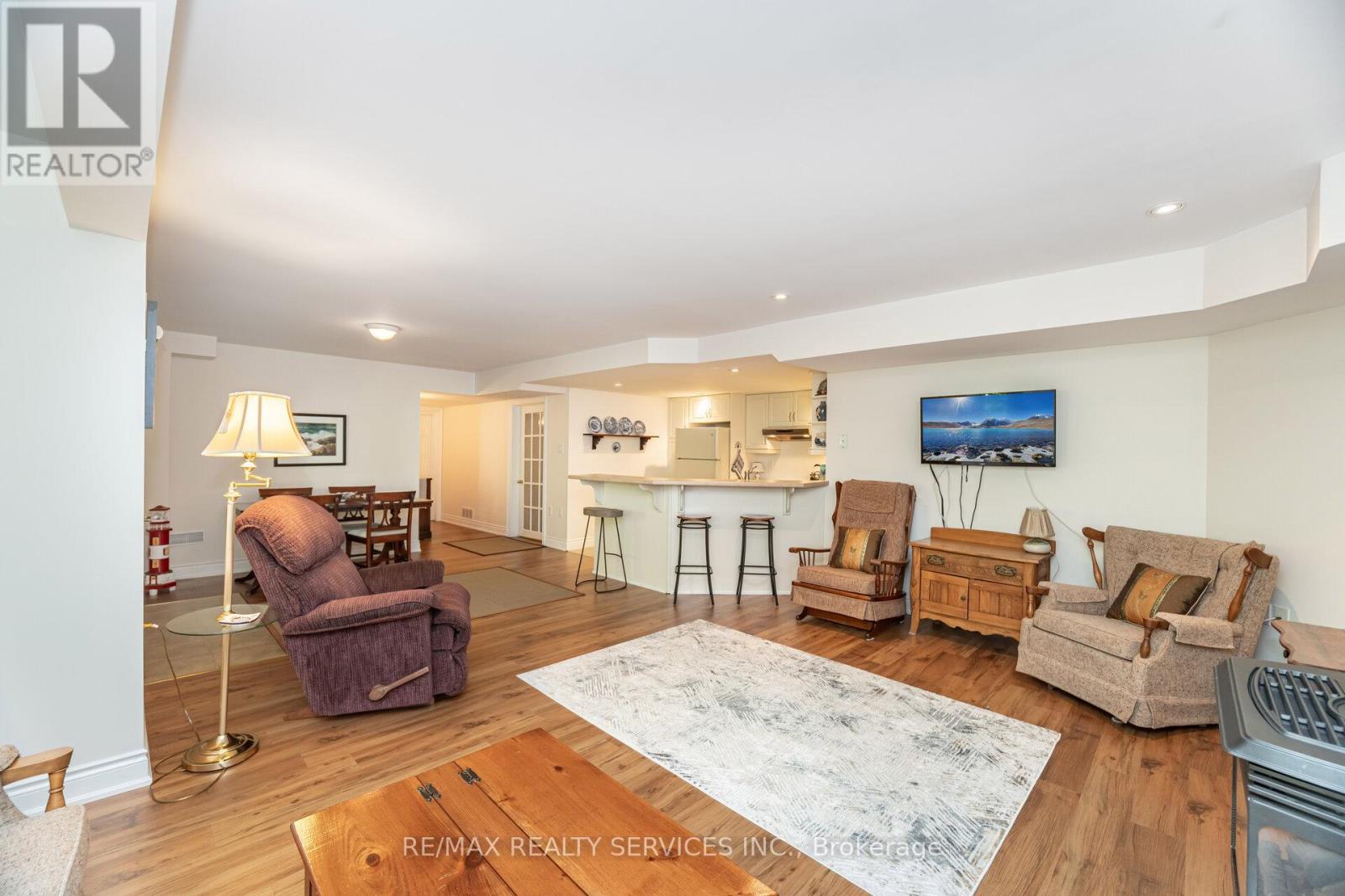 24 Putney Road, Caledon, Ontario  L7C 1R4 - Photo 28 - W12468820