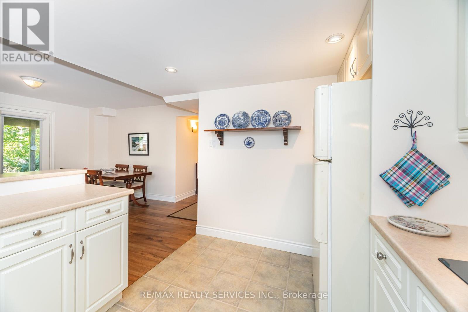 24 Putney Road, Caledon, Ontario  L7C 1R4 - Photo 34 - W12468820