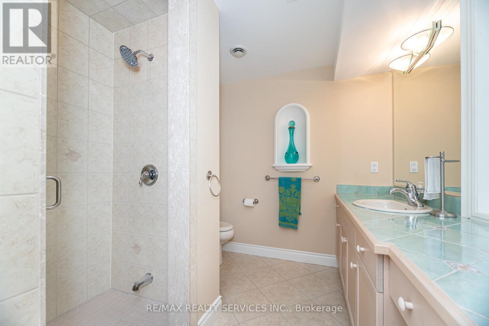24 Putney Road, Caledon, Ontario  L7C 1R4 - Photo 38 - W12468820