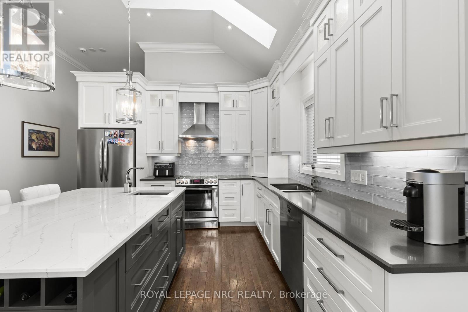 12 David Lowrey Court, Niagara-On-The-Lake, Ontario  L0S 1J1 - Photo 11 - X12468853
