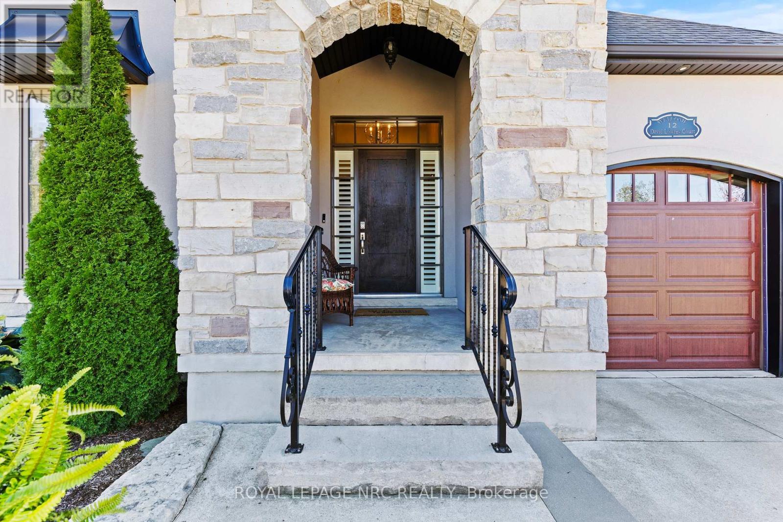 12 David Lowrey Court, Niagara-On-The-Lake, Ontario  L0S 1J1 - Photo 4 - X12468853