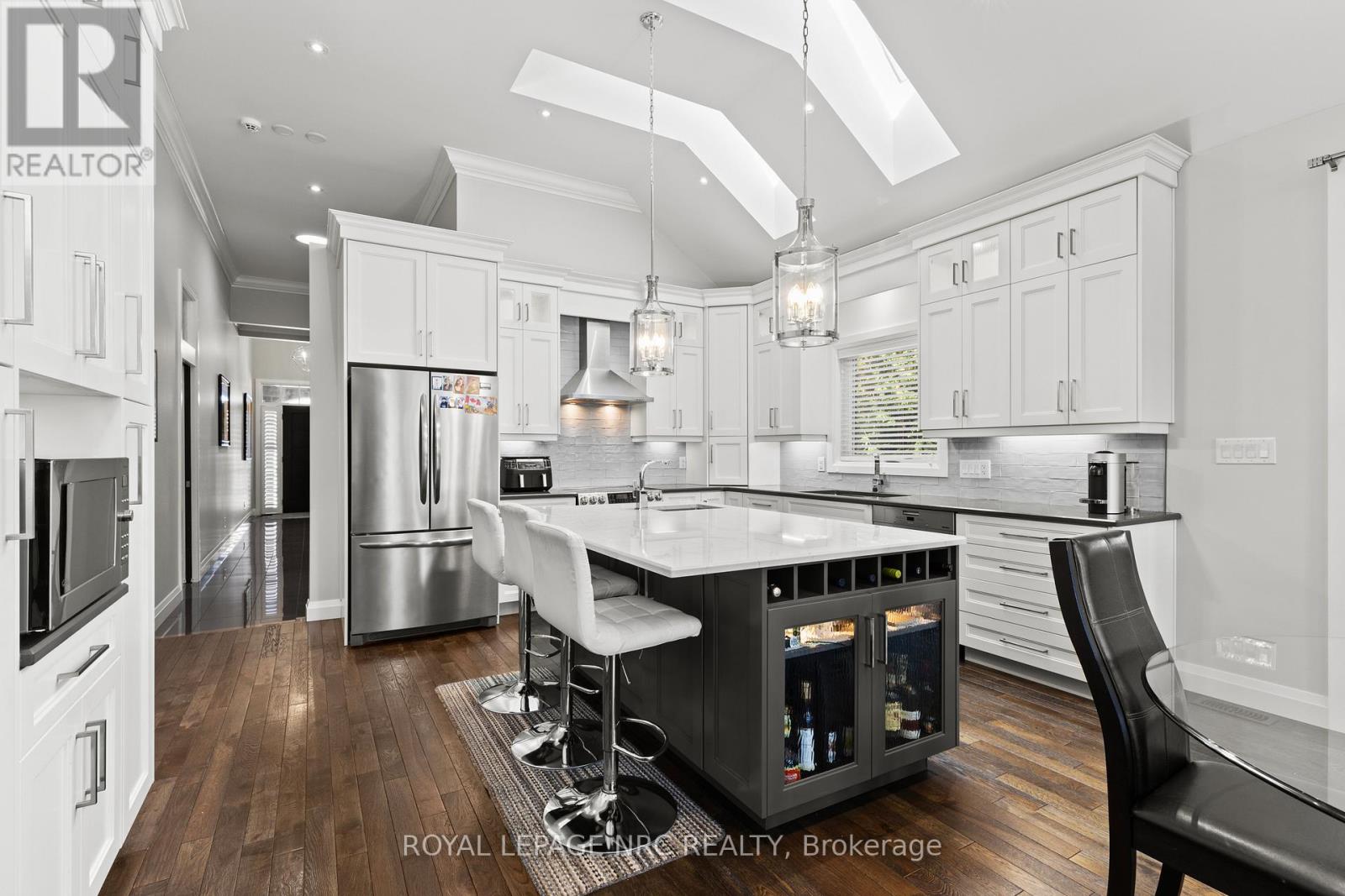12 David Lowrey Court, Niagara-On-The-Lake, Ontario  L0S 1J1 - Photo 9 - X12468853