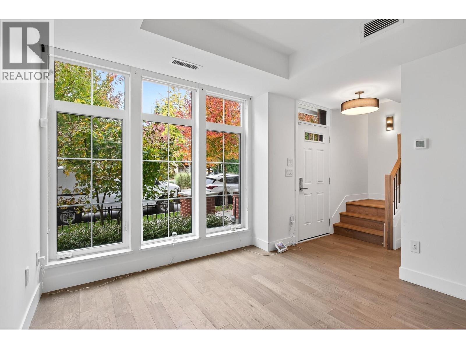 109 2070 Curling Road, North Vancouver, British Columbia  V7P 0C9 - Photo 15 - R3047197