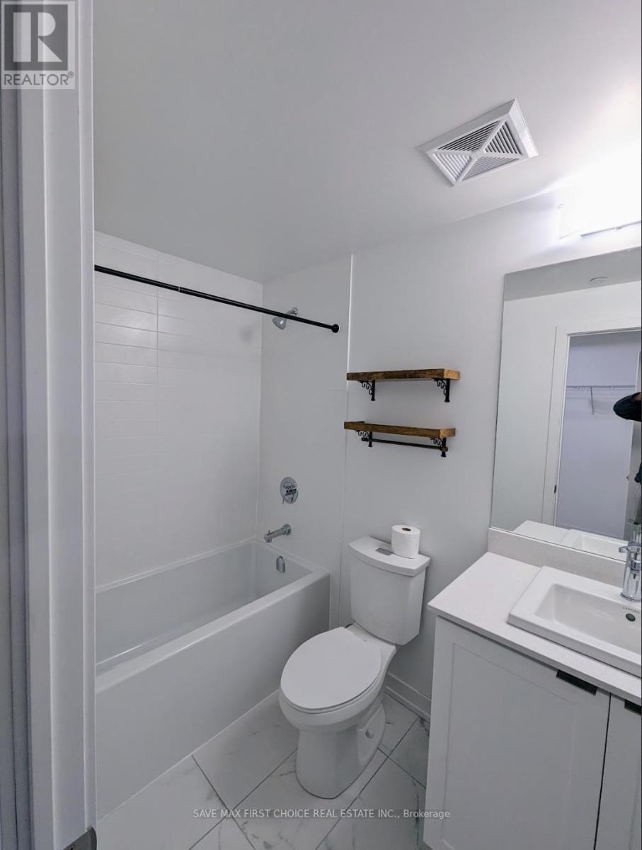 608 - 55 Duke Street West, Kitchener, Ontario  N2H 0C9 - Photo 13 - X12460550