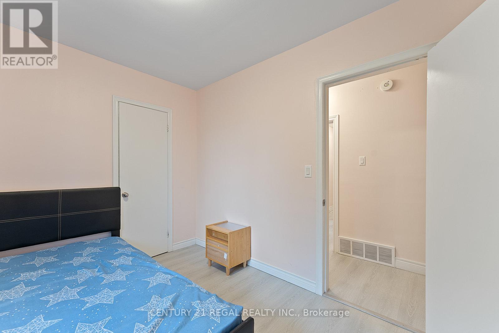 21 Louisa Drive, Guelph, Ontario  N1E 4T4 - Photo 12 - X12468696