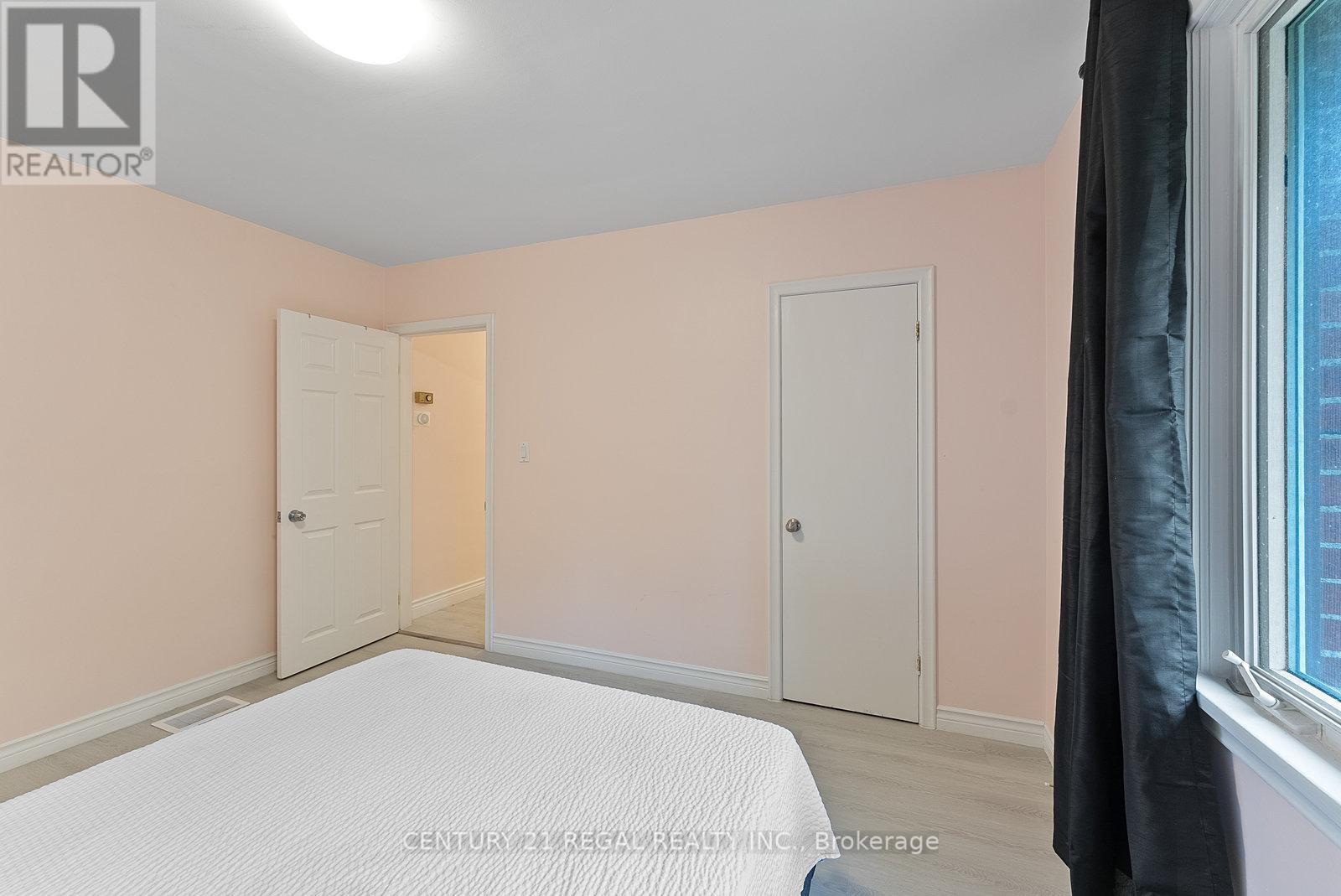 21 Louisa Drive, Guelph, Ontario  N1E 4T4 - Photo 15 - X12468696