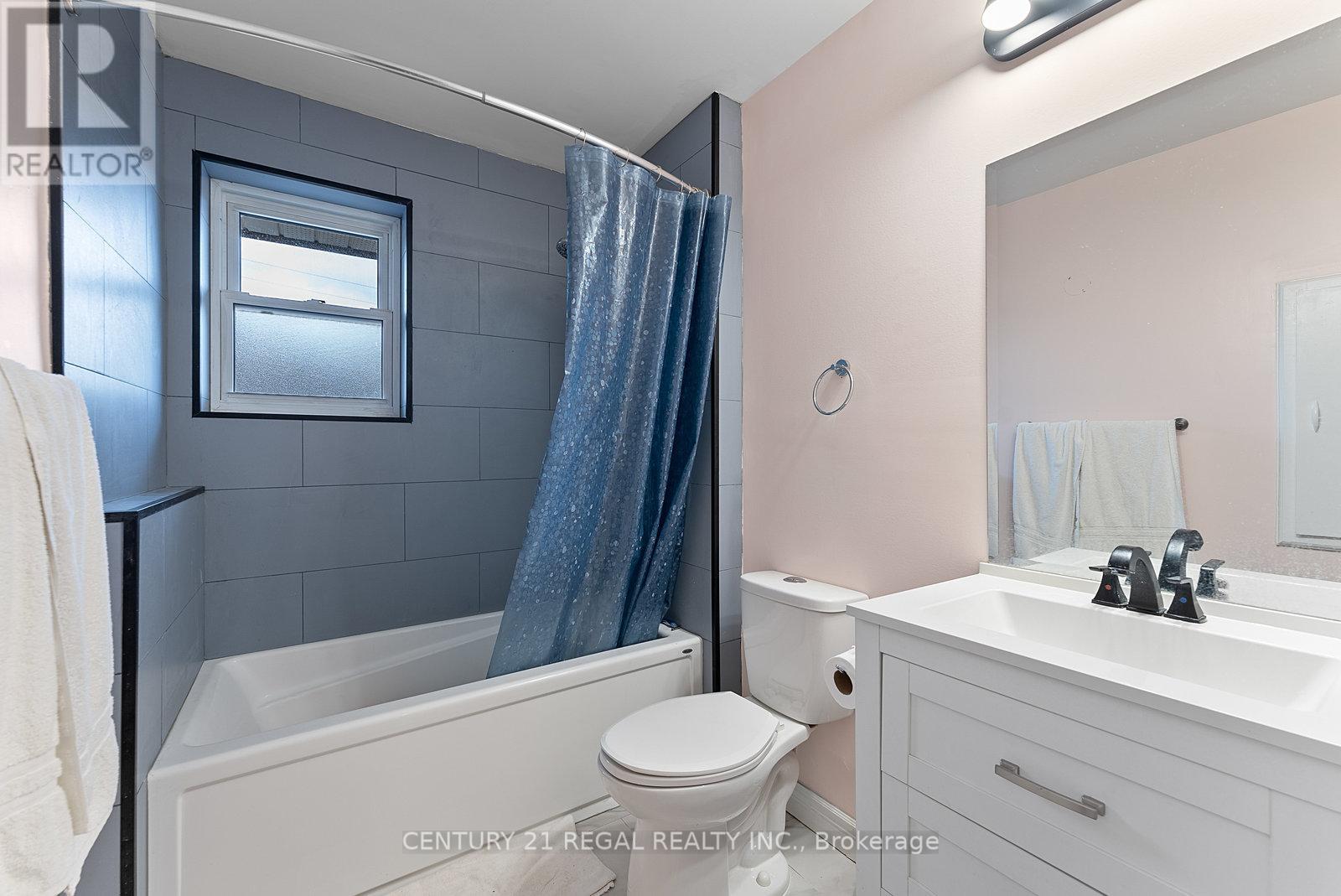 21 Louisa Drive, Guelph, Ontario  N1E 4T4 - Photo 18 - X12468696