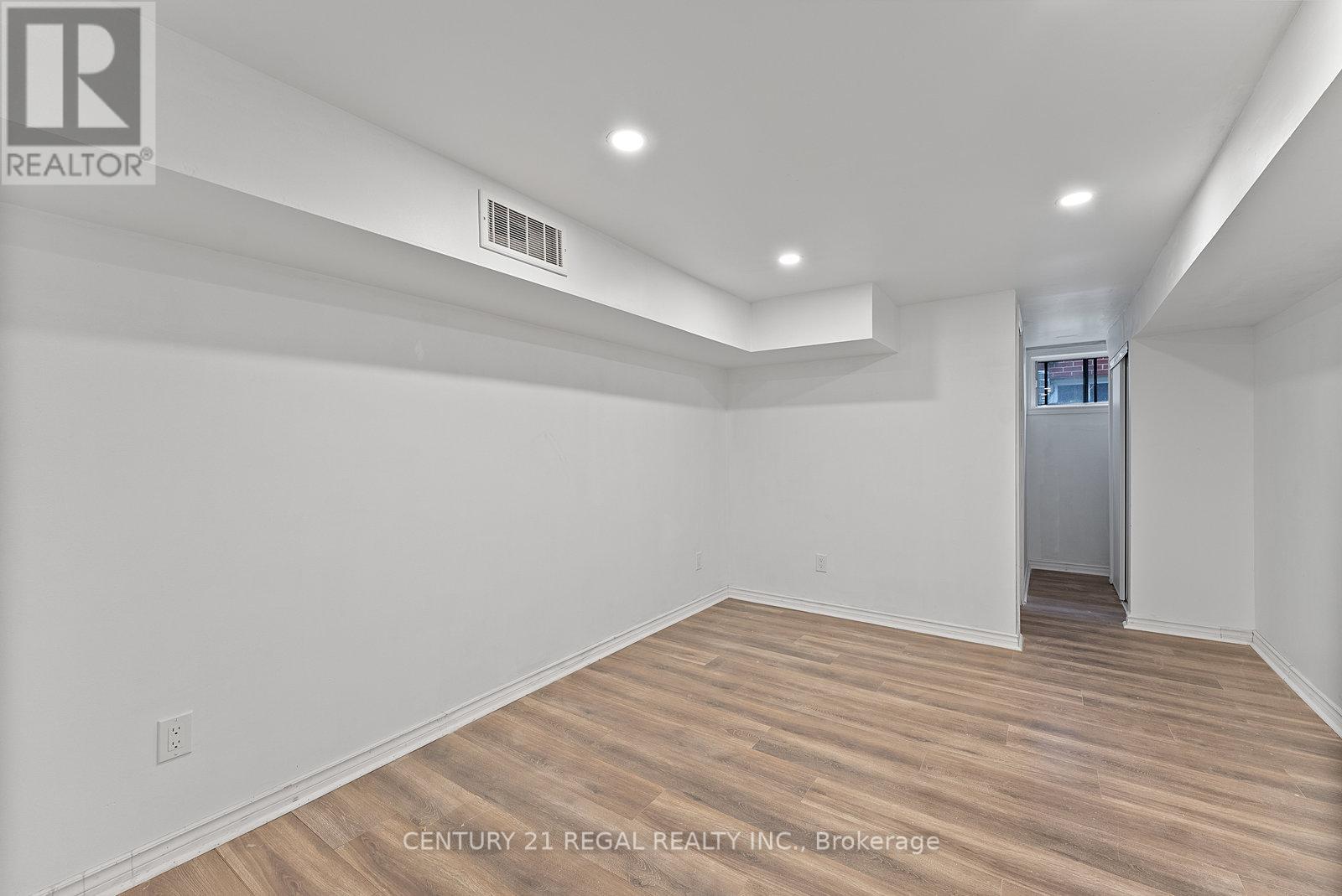 21 Louisa Drive, Guelph, Ontario  N1E 4T4 - Photo 30 - X12468696