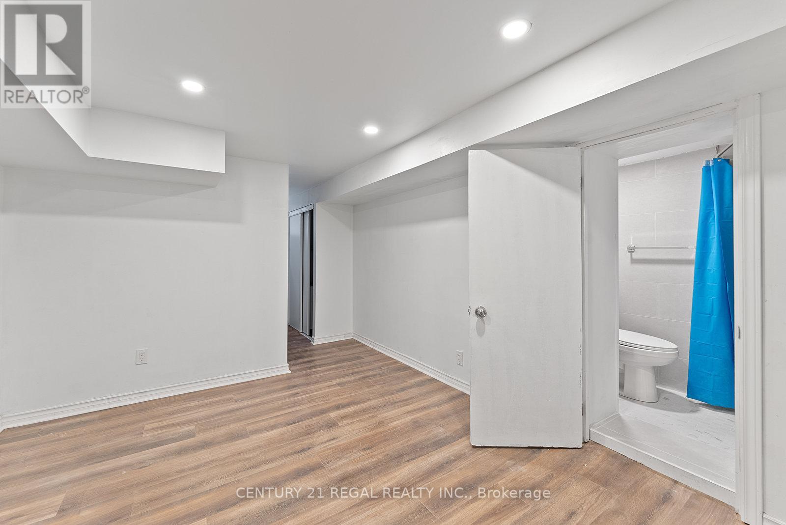 21 Louisa Drive, Guelph, Ontario  N1E 4T4 - Photo 33 - X12468696