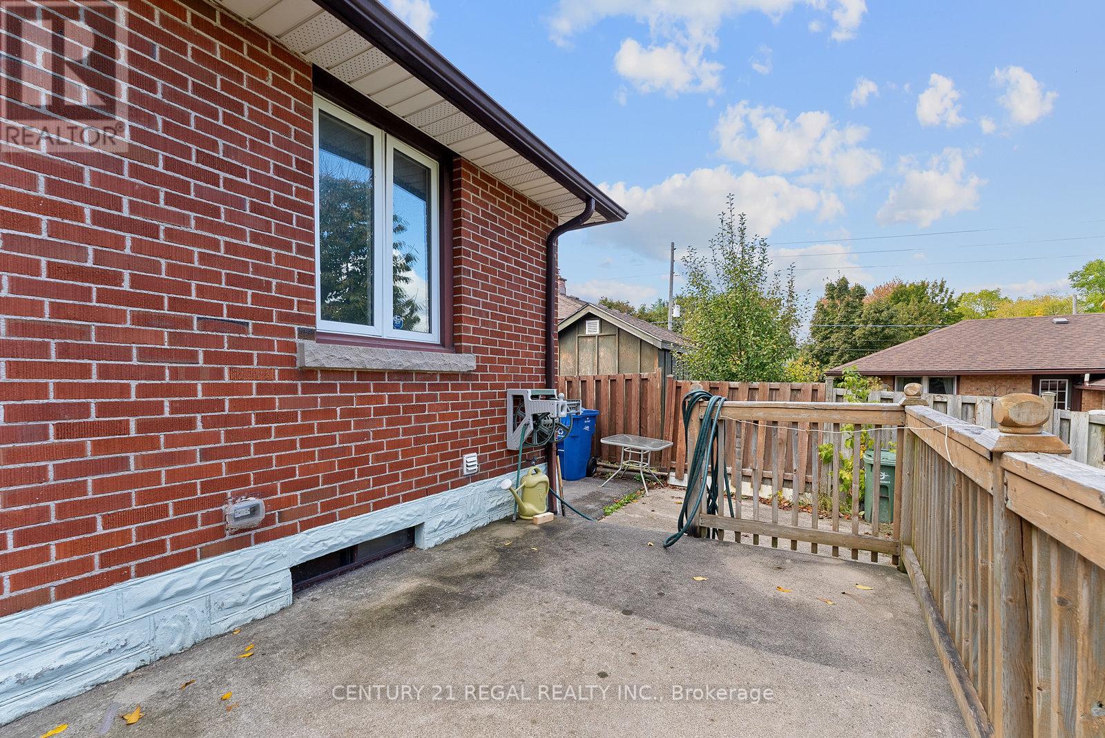 21 Louisa Drive, Guelph, Ontario  N1E 4T4 - Photo 37 - X12468696