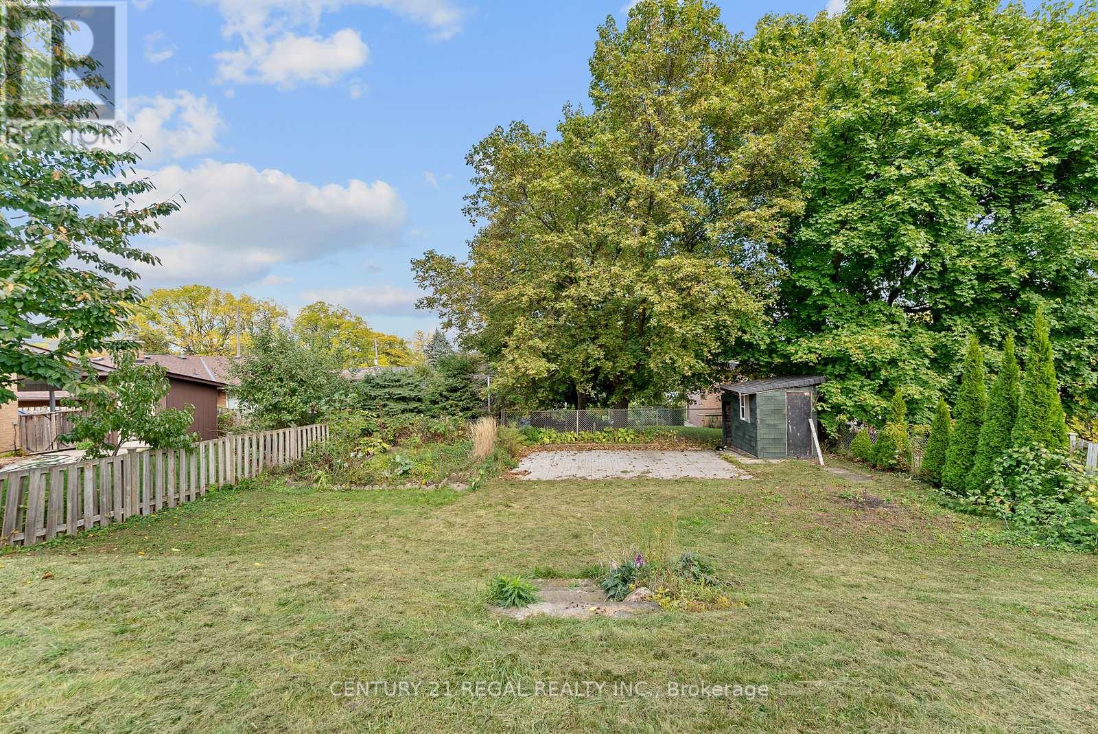 21 Louisa Drive, Guelph, Ontario  N1E 4T4 - Photo 39 - X12468696
