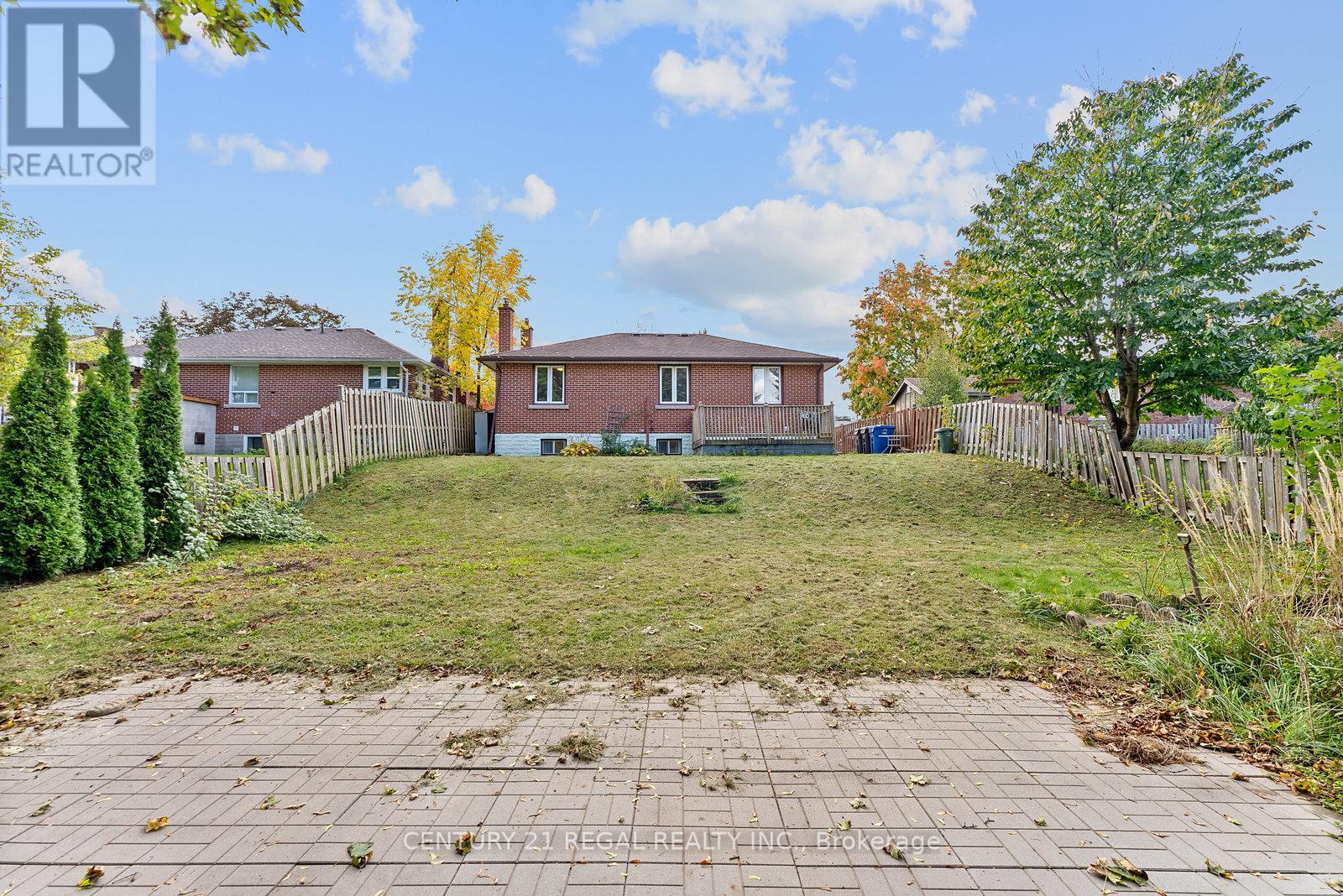 21 Louisa Drive, Guelph, Ontario  N1E 4T4 - Photo 40 - X12468696