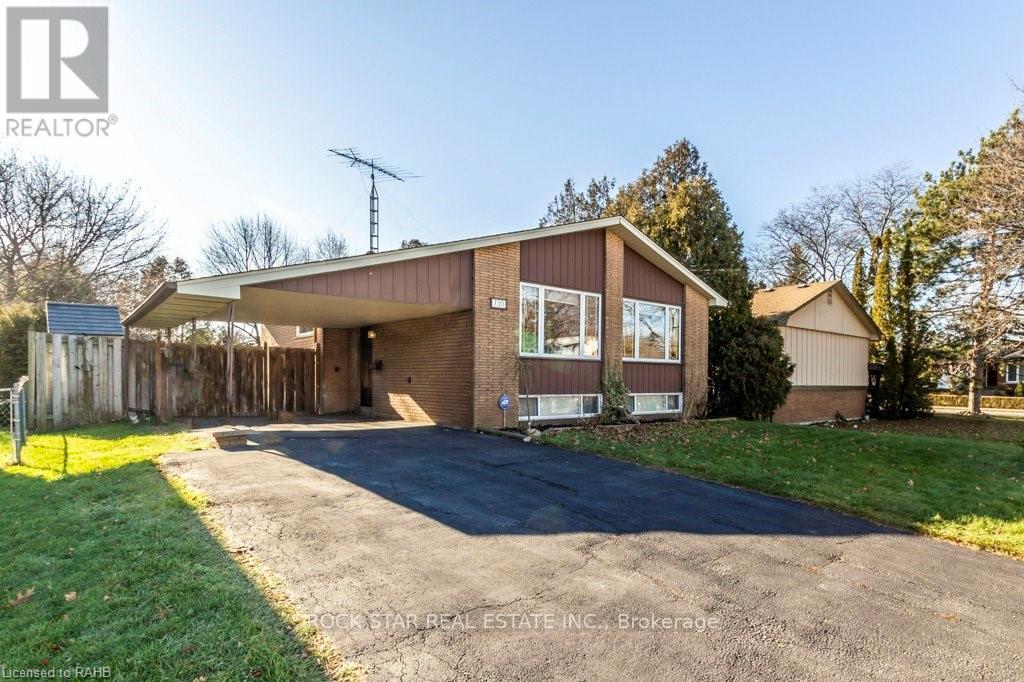 195 Bendamere Avenue, Hamilton, Ontario  L9C 1N6 - Photo 2 - X12468723