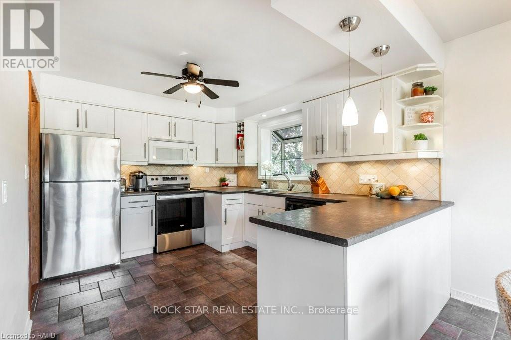195 Bendamere Avenue, Hamilton, Ontario  L9C 1N6 - Photo 8 - X12468723