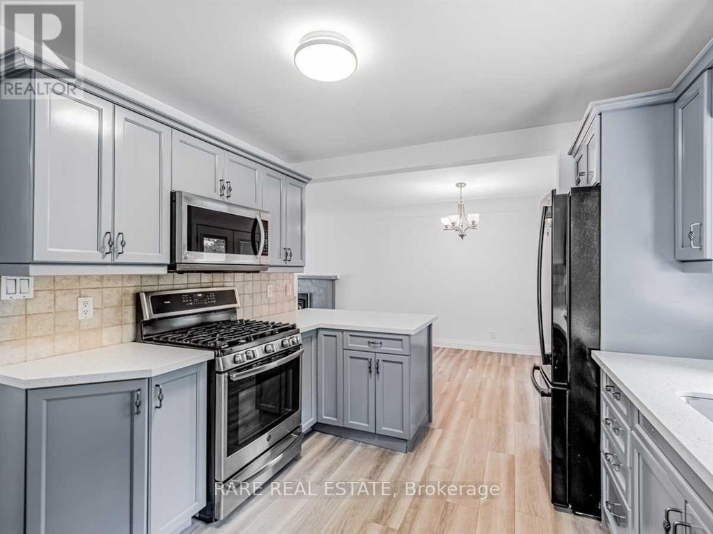 15 Miller Drive, Hamilton, Ontario  L9G 2H9 - Photo 14 - X12468764