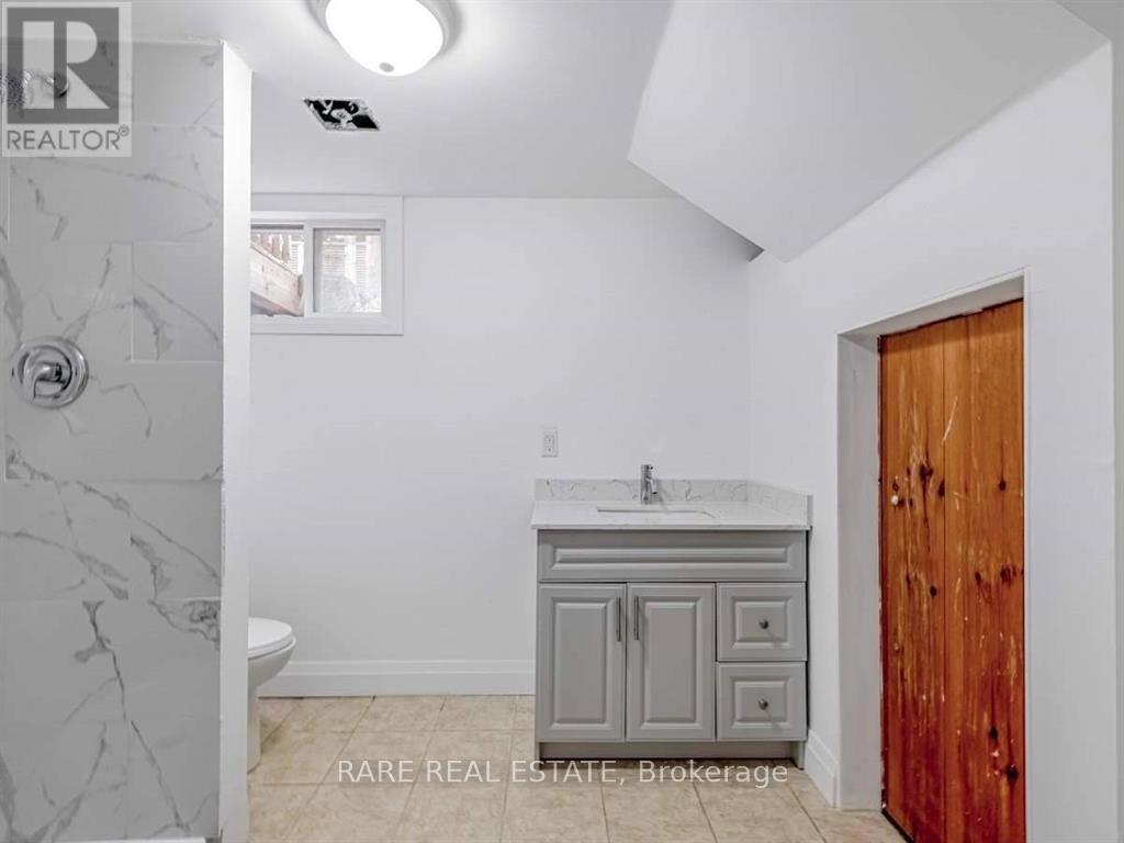 15 Miller Drive, Hamilton, Ontario  L9G 2H9 - Photo 23 - X12468764