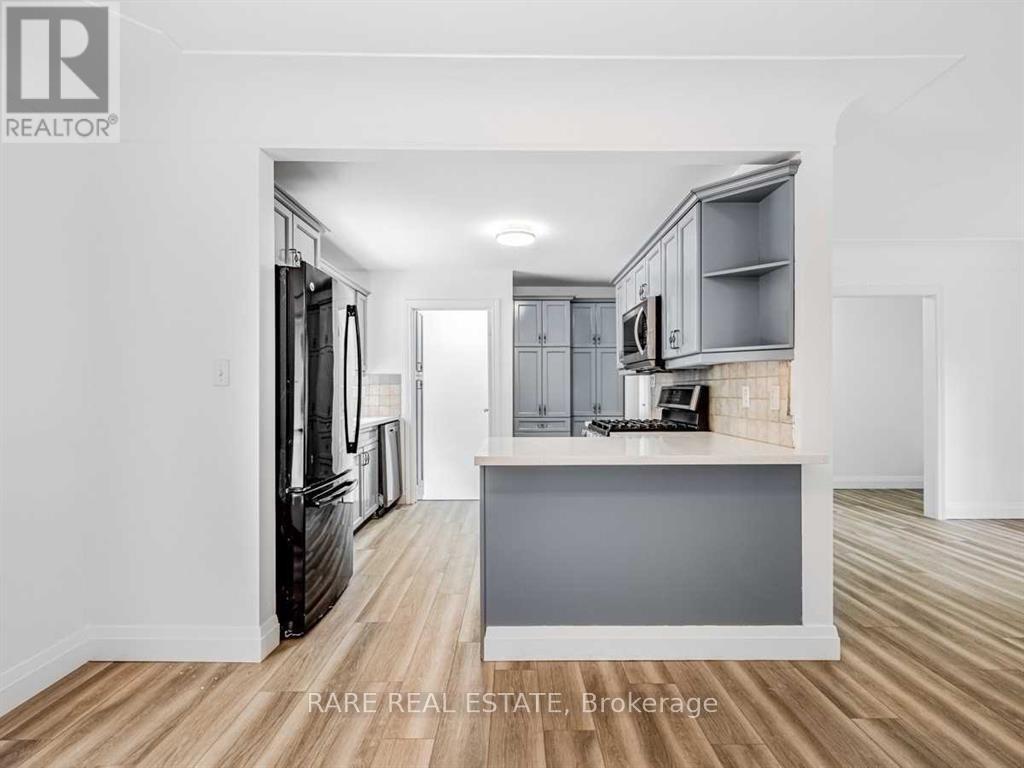 15 Miller Drive, Hamilton, Ontario  L9G 2H9 - Photo 8 - X12468764